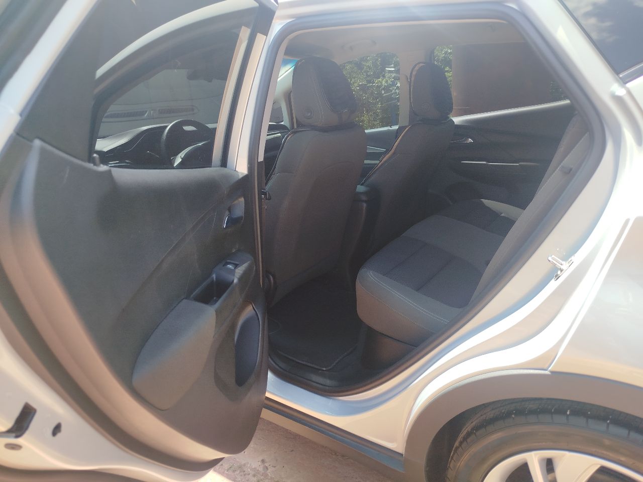 Chevrolet Bolt - фото 13