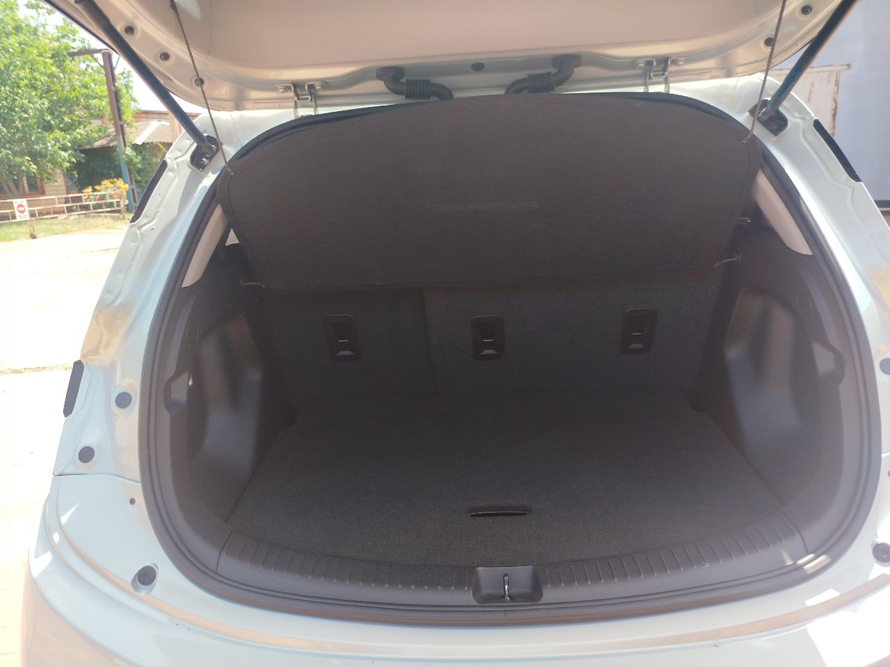 Chevrolet Bolt - фото 8