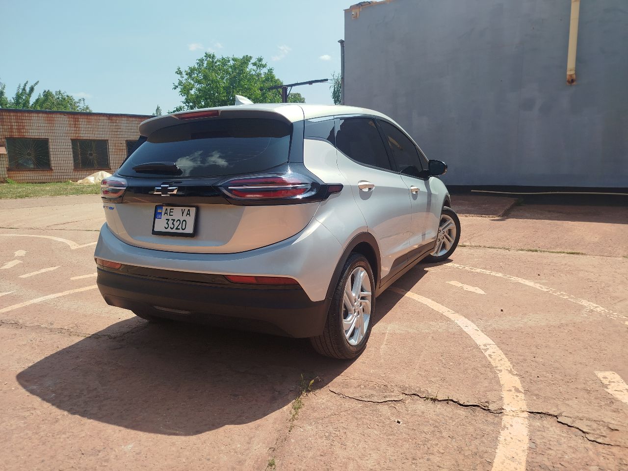 Chevrolet Bolt - фото 19