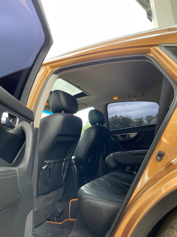 Infiniti FX - фото 29