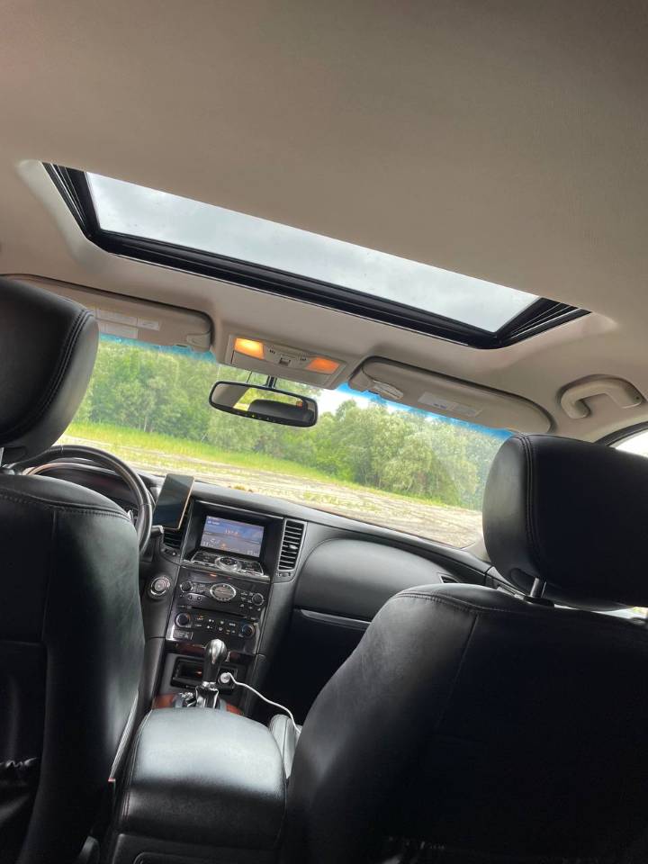 Infiniti FX - фото 31