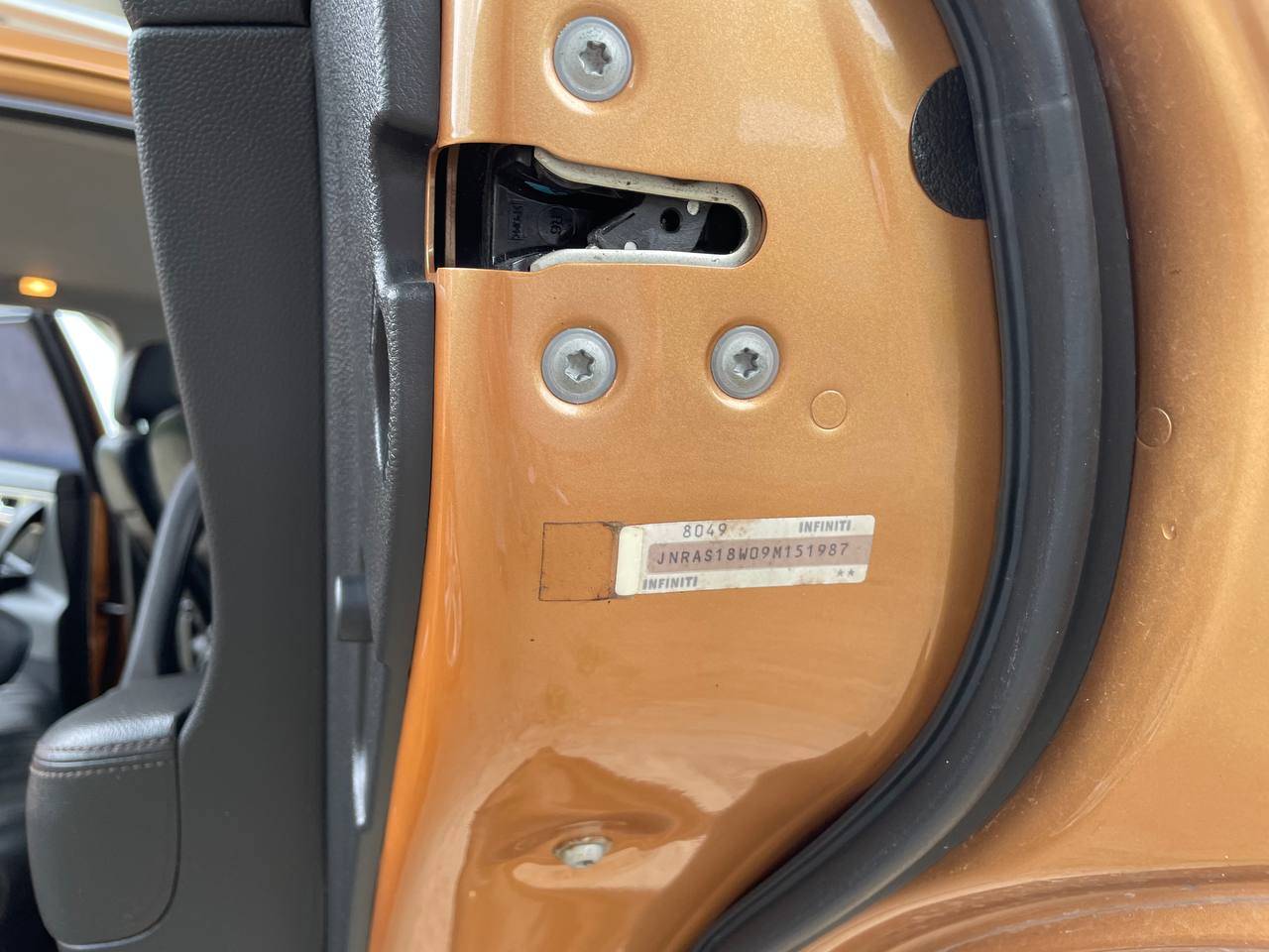 Infiniti FX - фото 18