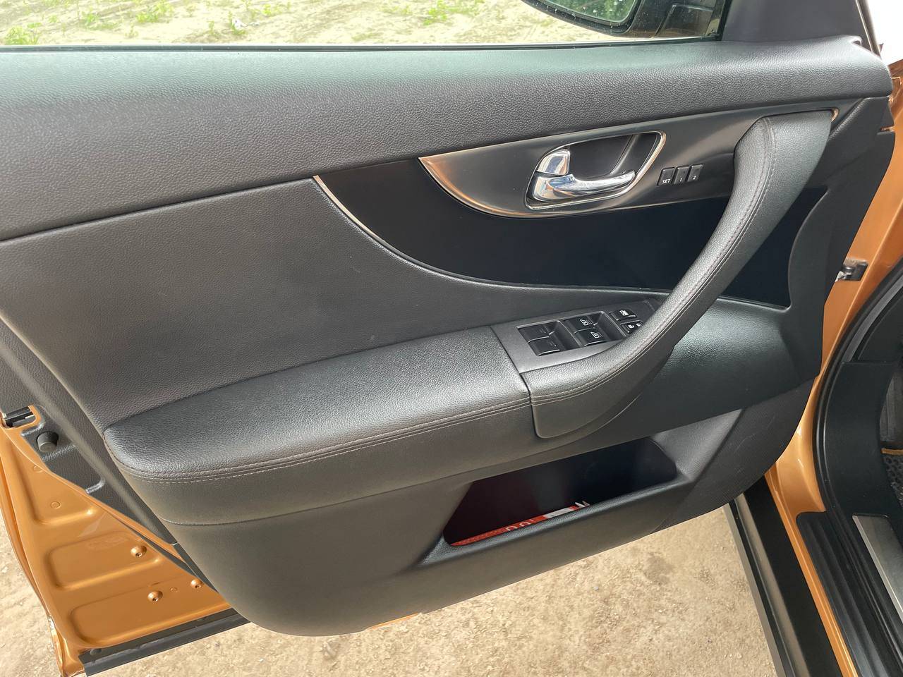 Infiniti FX - фото 35