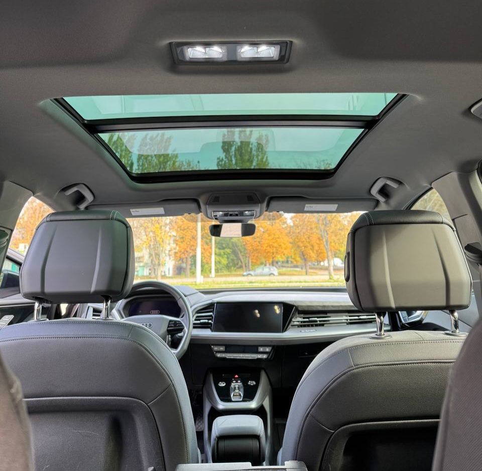 Audi Q4 e-tron - фото 19