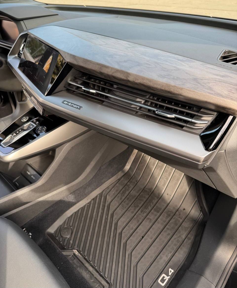 Audi Q4 e-tron - фото 8