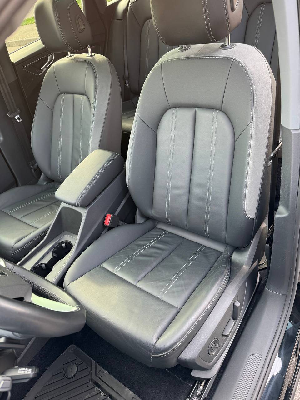 Audi Q4 e-tron - фото 11