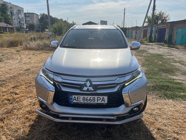 Mitsubishi Pajero Sport - фото 4
