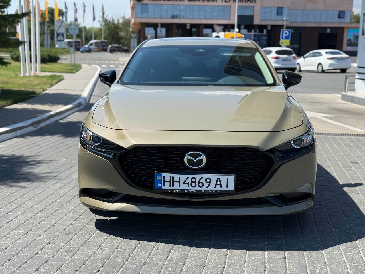 Mazda 3 - фото 1