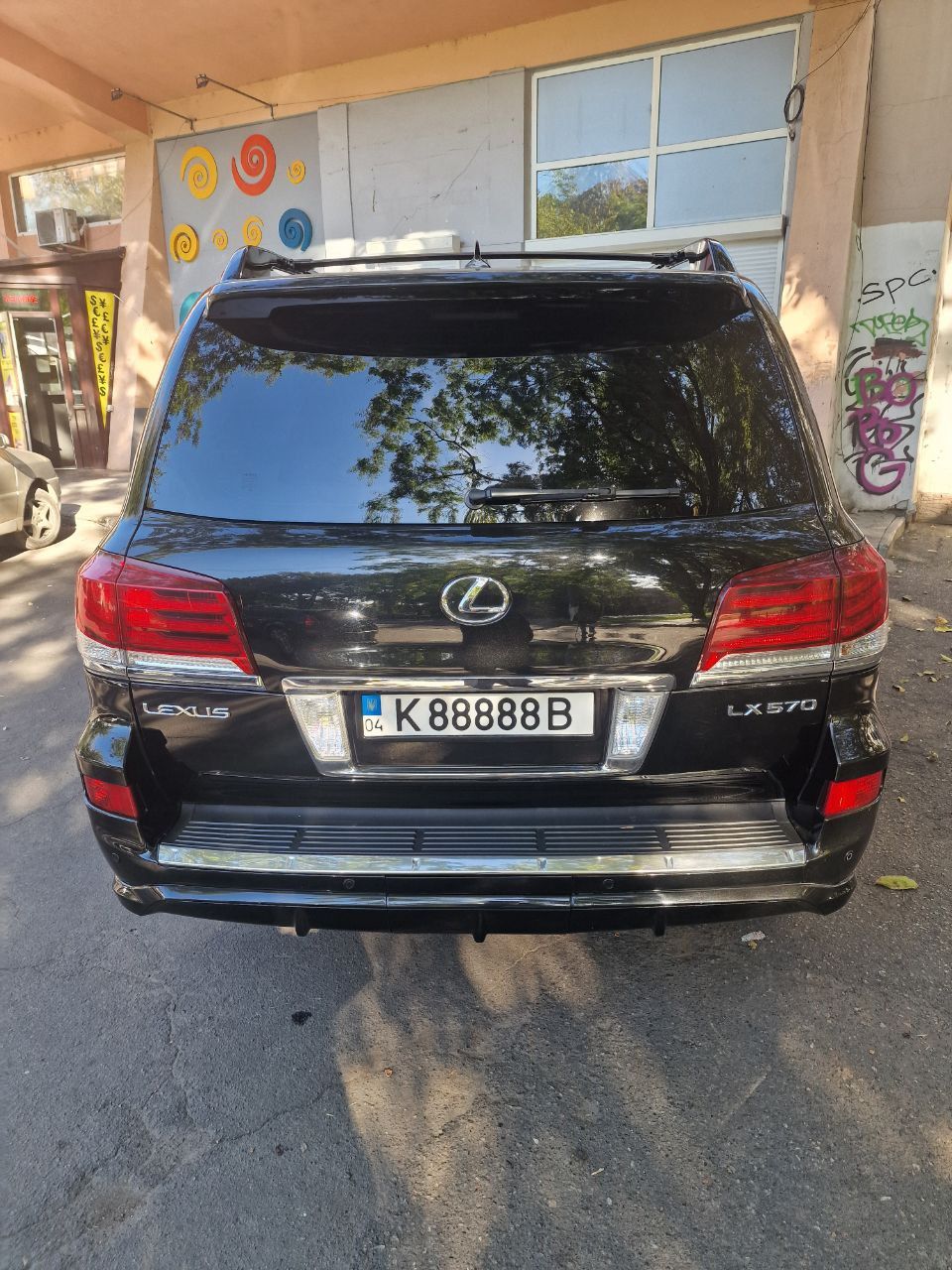 Lexus LX - фото 10