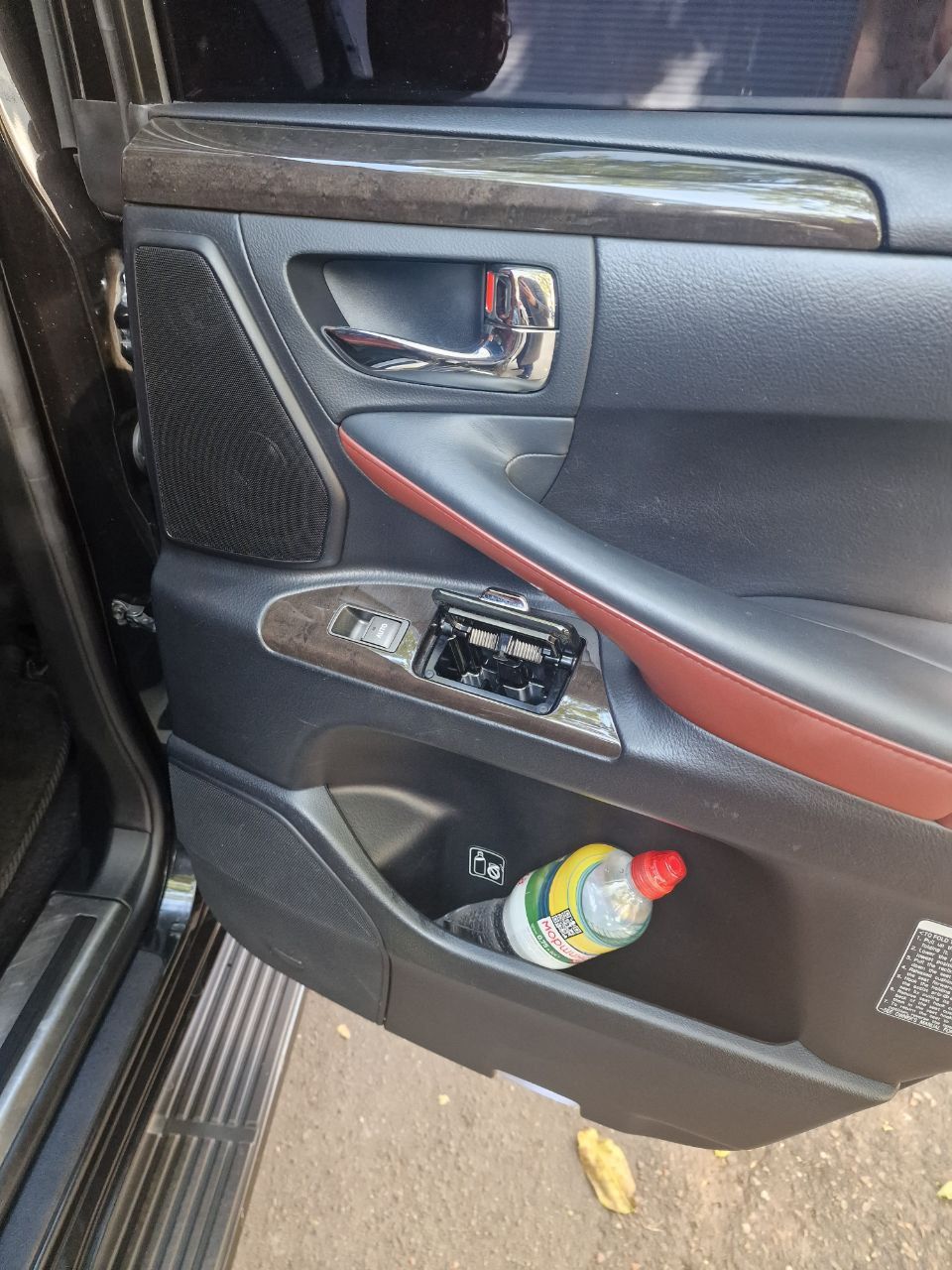 Lexus LX - фото 12