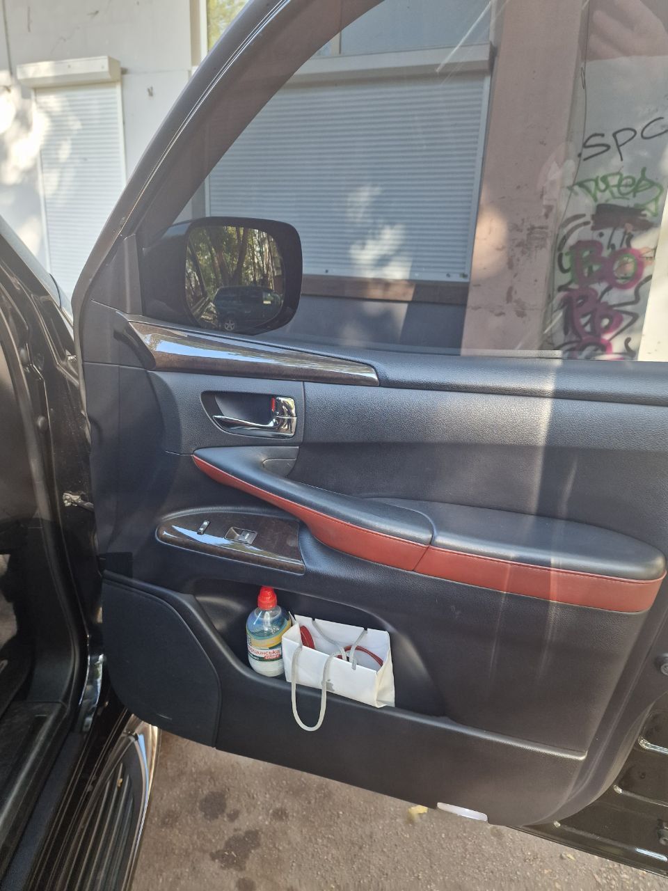 Lexus LX - фото 20