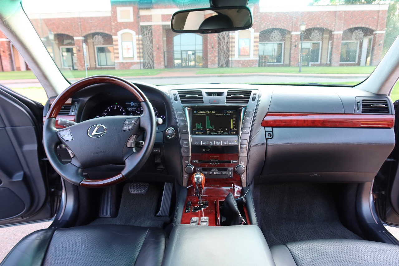 Lexus LS - фото 4