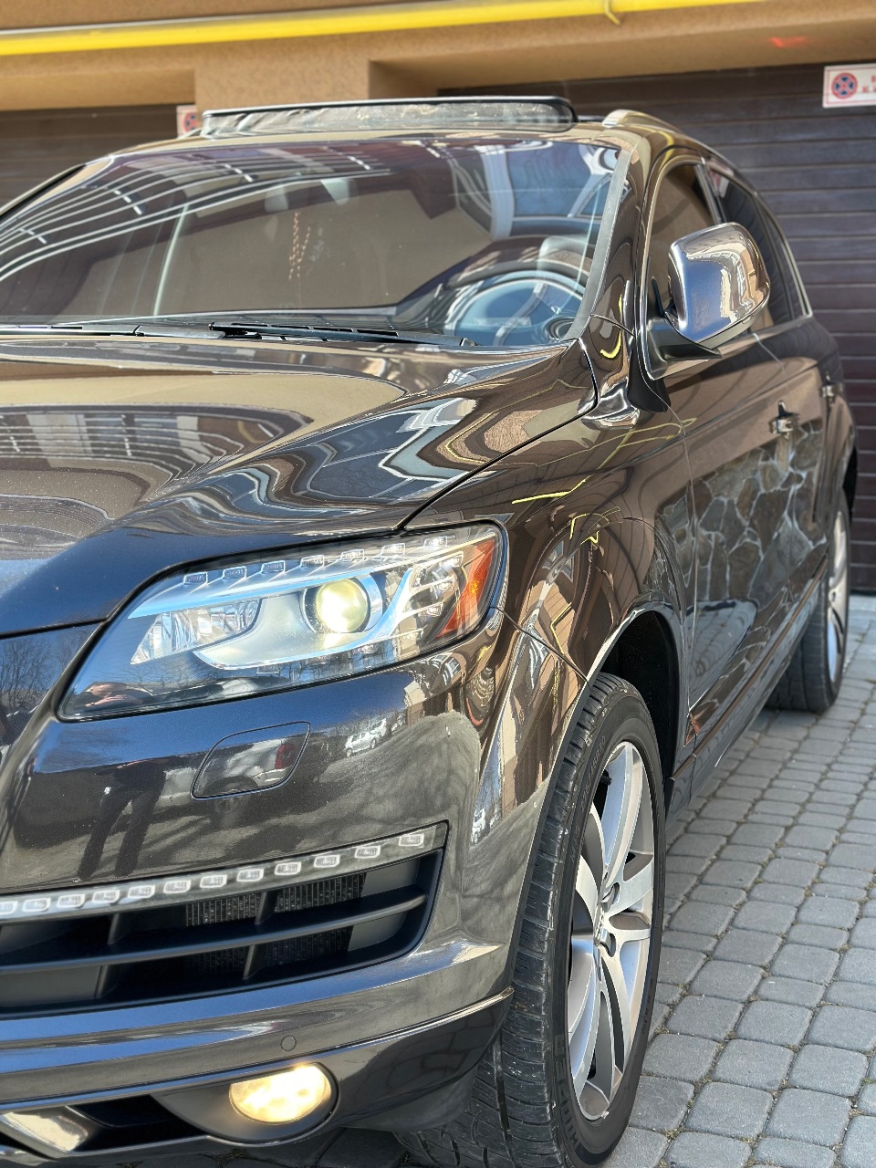 Audi Q7 - фото 10