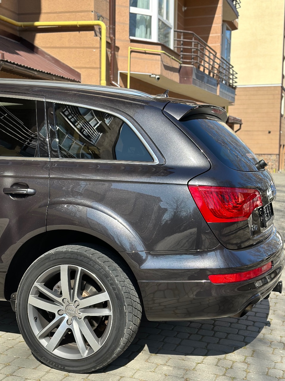 Audi Q7 - фото 7