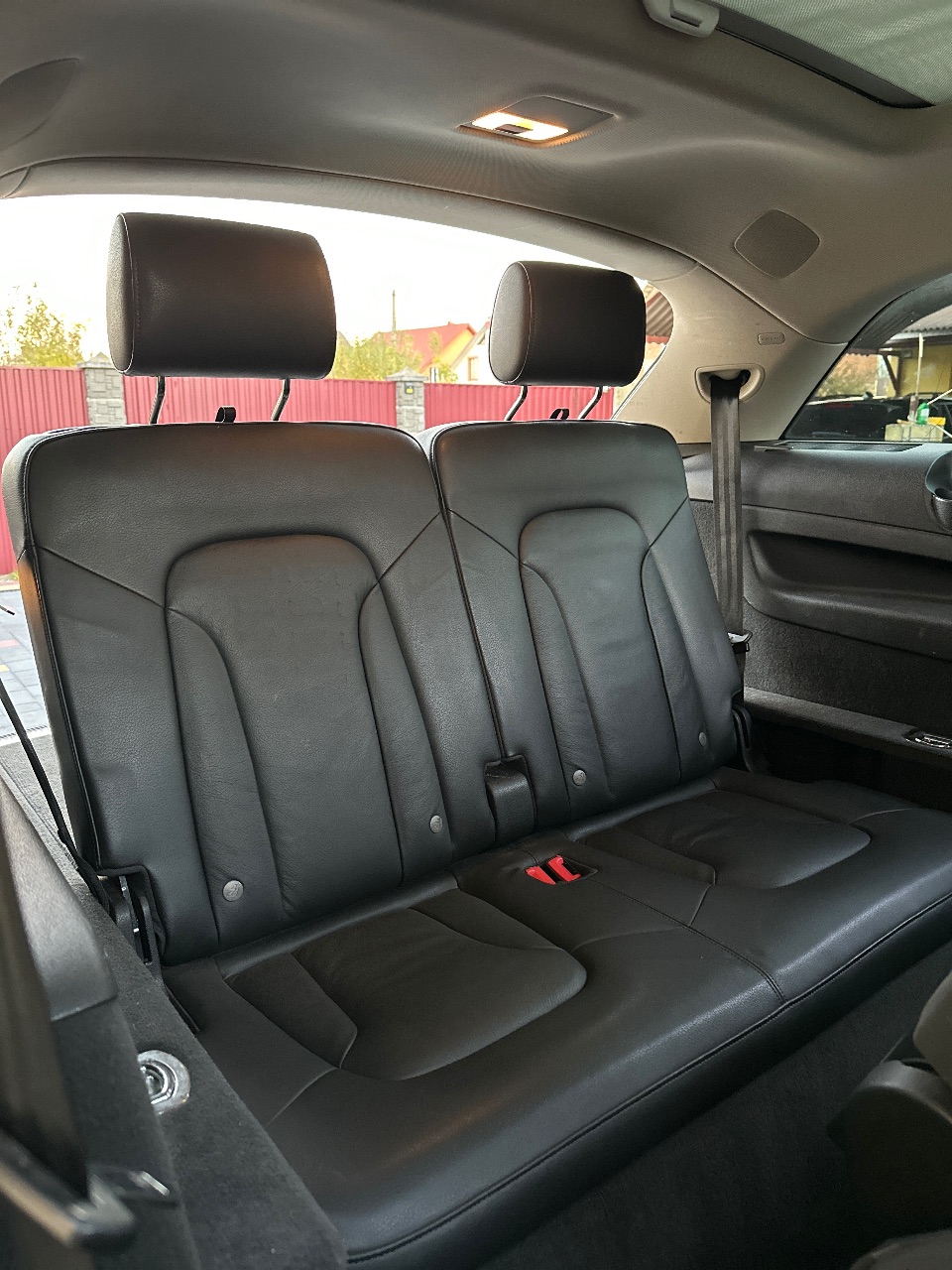 Audi Q7 - фото 14