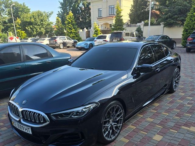 BMW 8 серії - фото 3