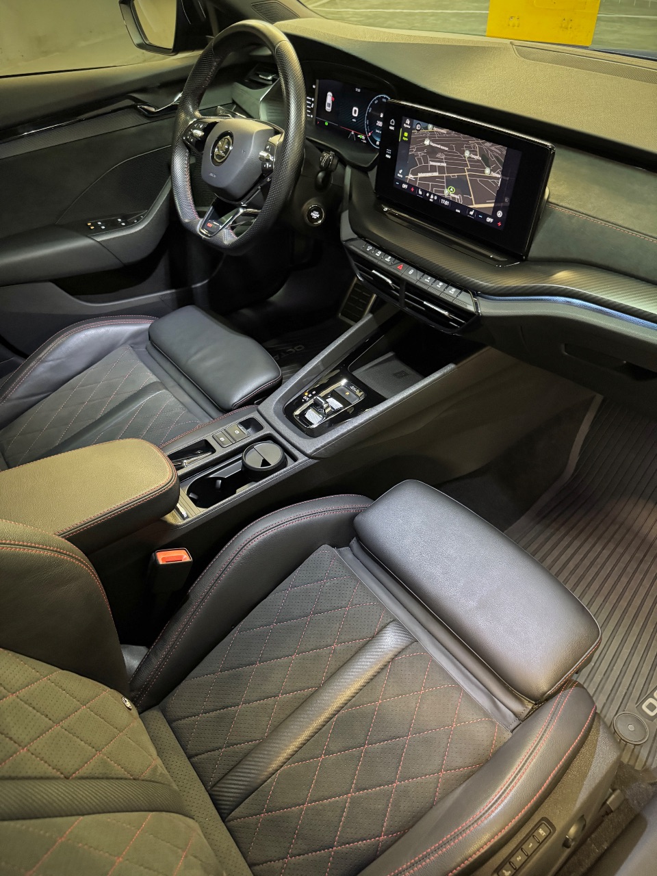 Skoda Octavia RS - фото 12