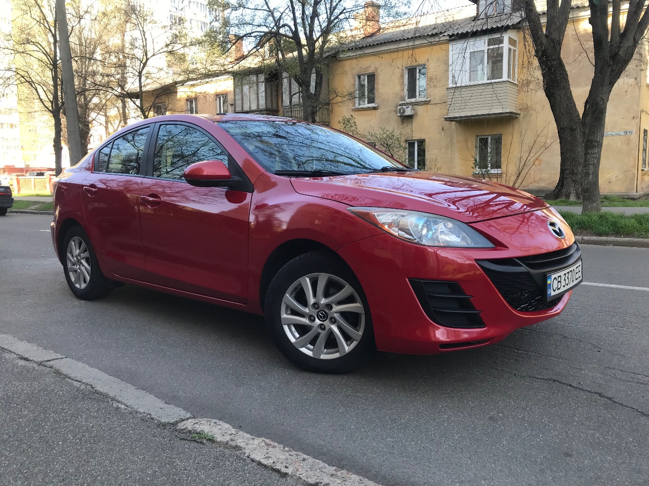 Mazda 3 - фото 1