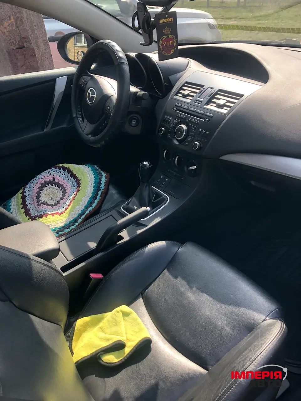 Mazda 3 - фото 3