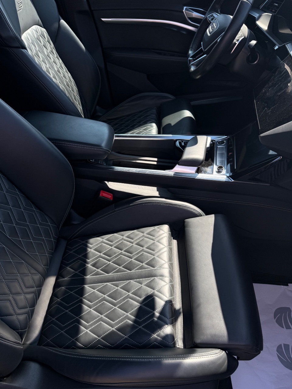 Audi e-tron Sportback - фото 27