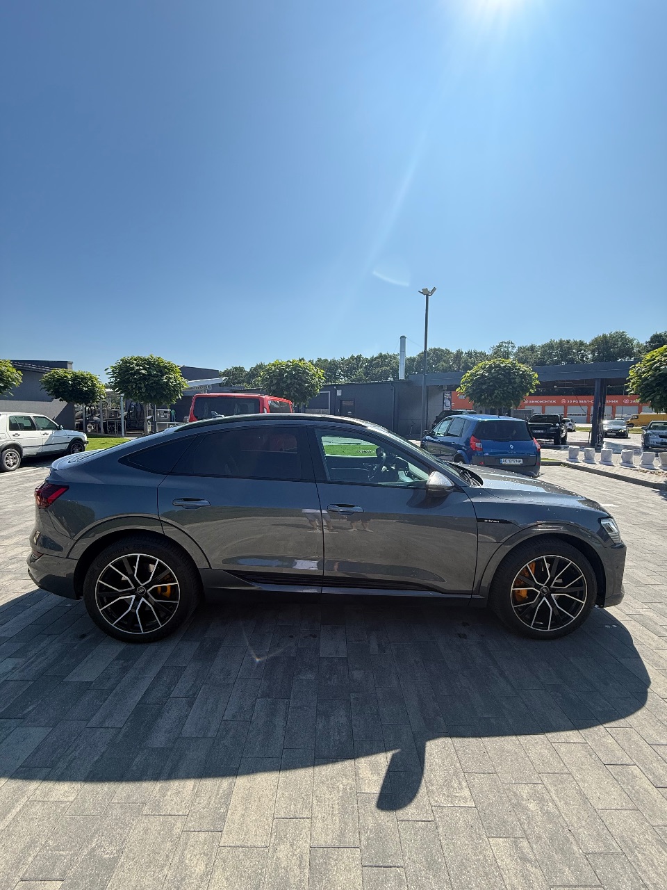 Audi e-tron Sportback - фото 4