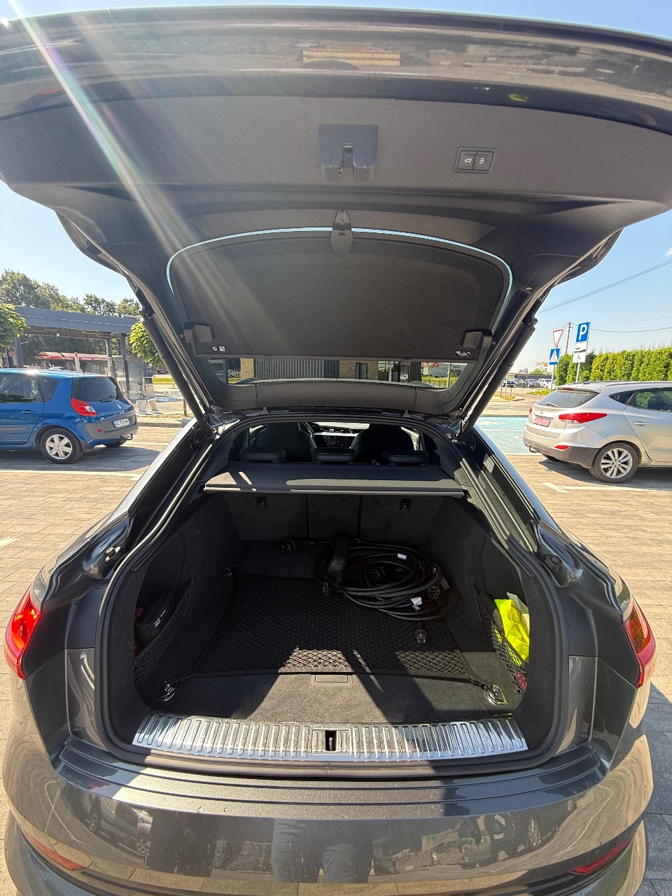 Audi e-tron Sportback - фото 33