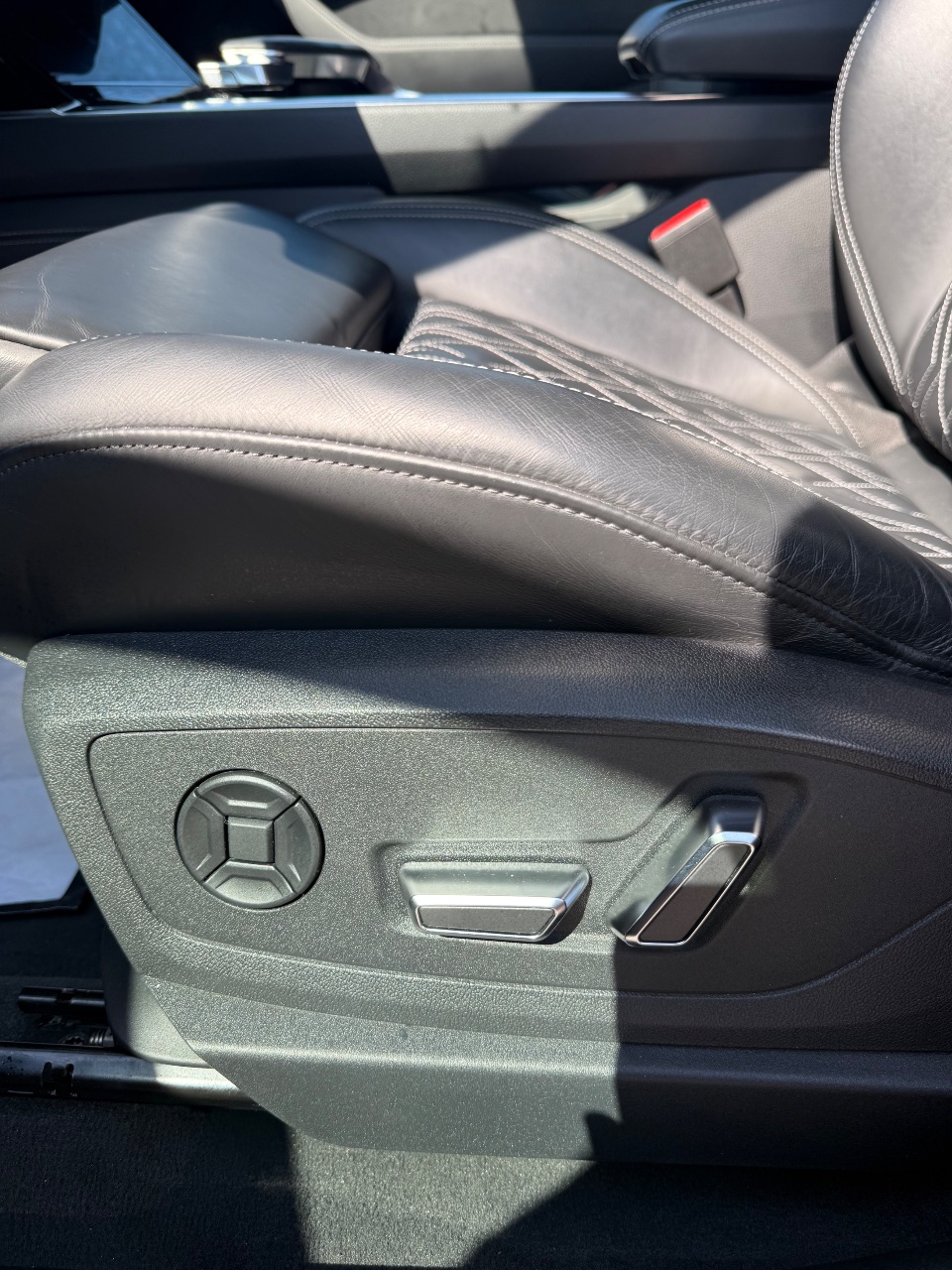 Audi e-tron Sportback - фото 11