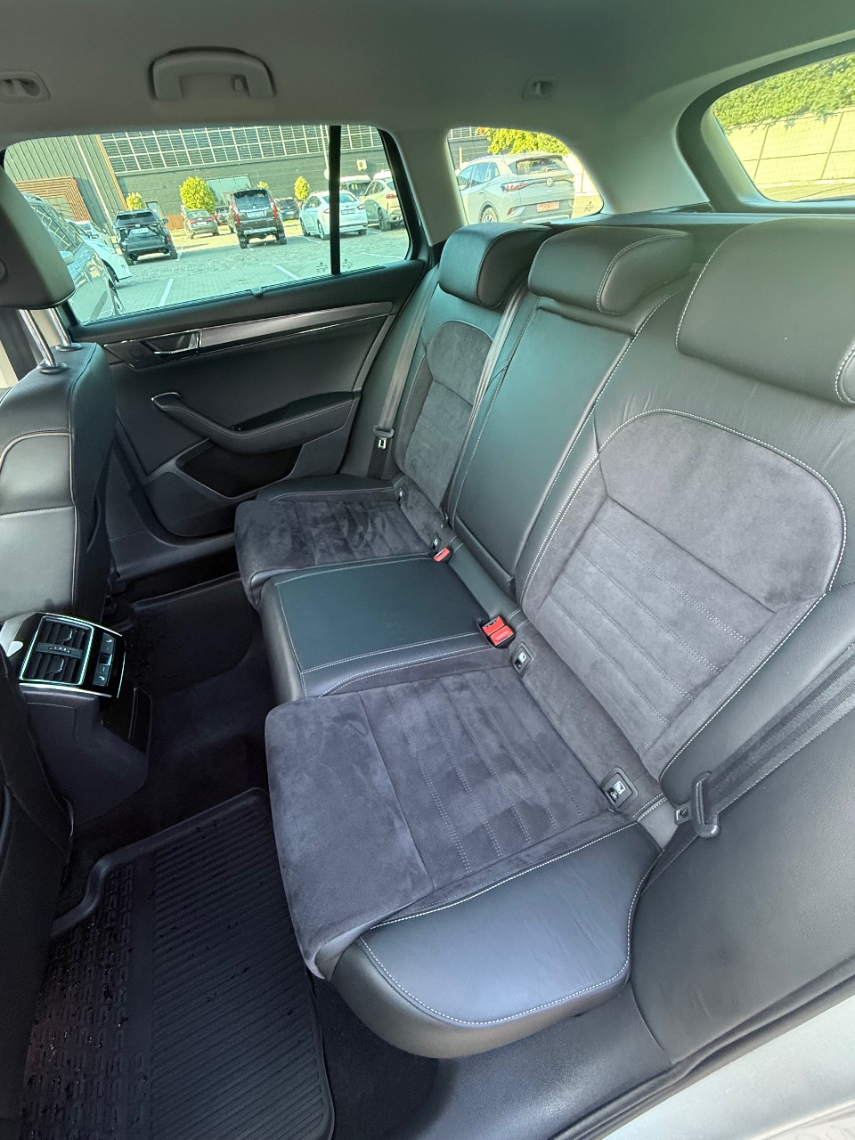 Skoda Superb - фото 33