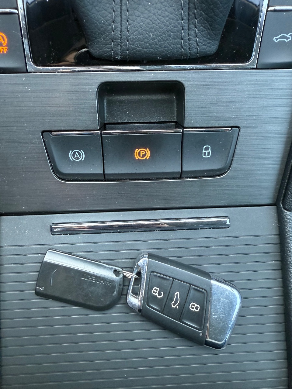 Skoda Superb - фото 39