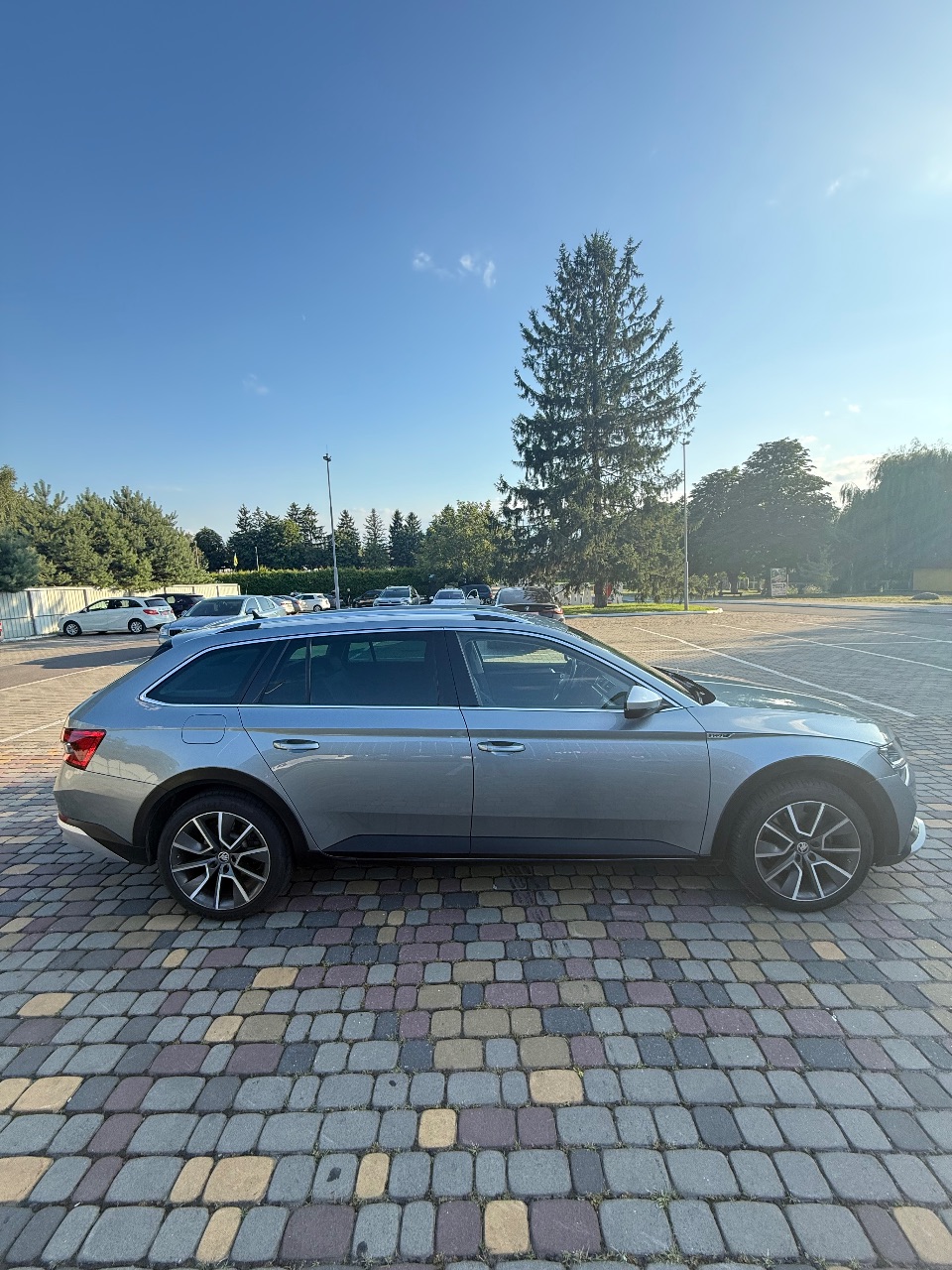 Skoda Superb - фото 4