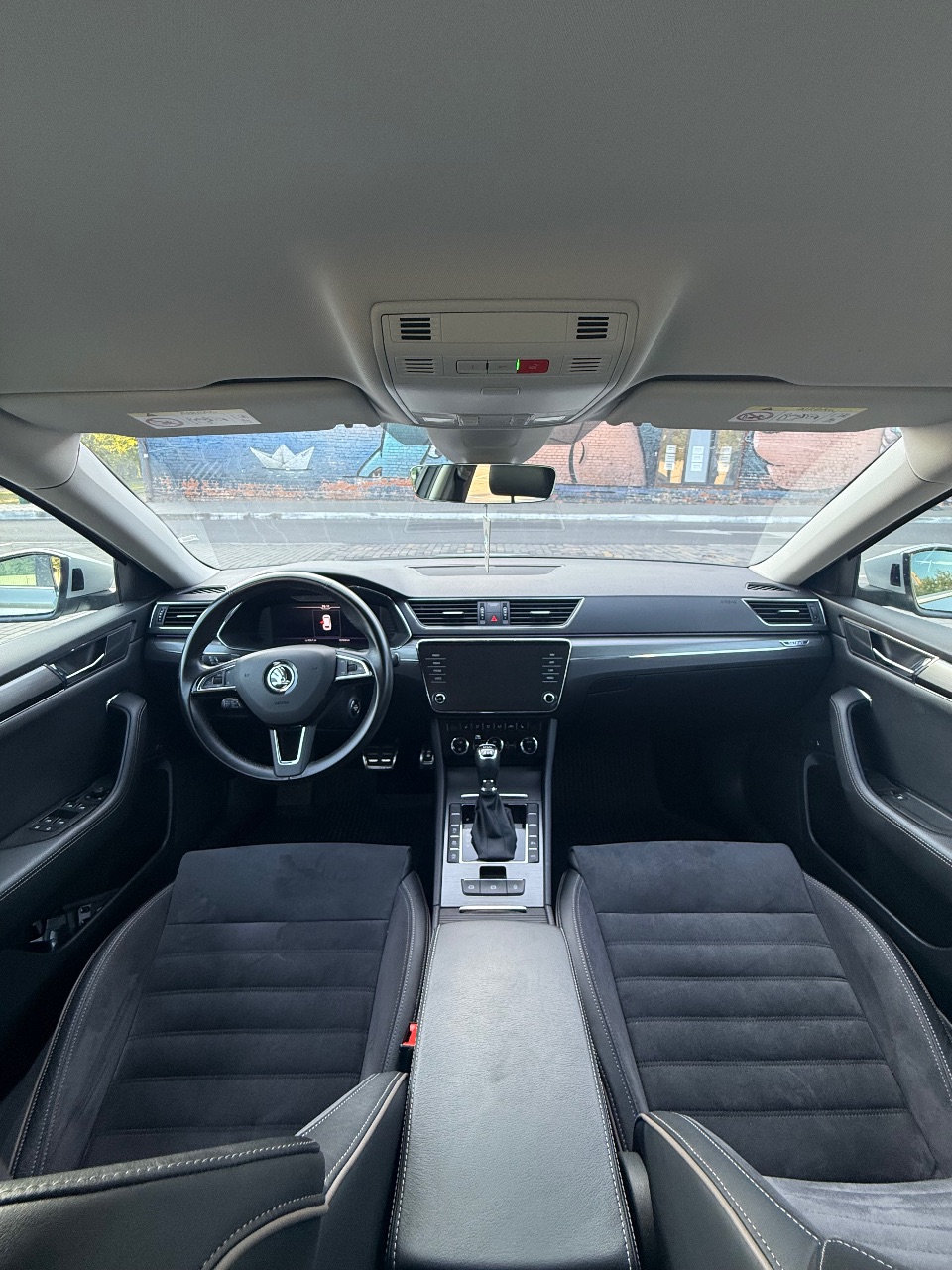 Skoda Superb - фото 35