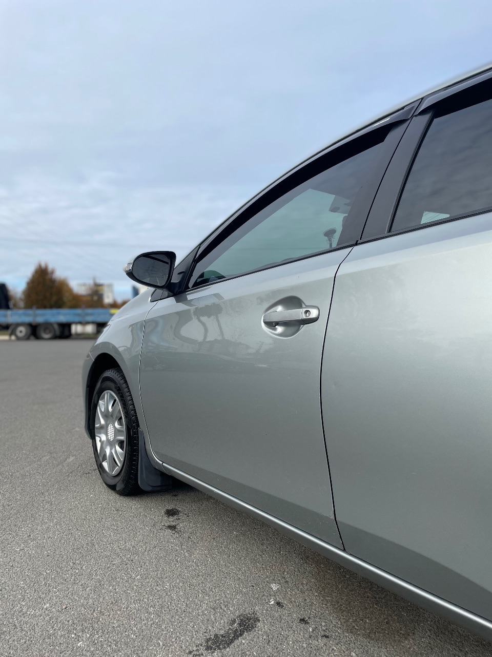 Toyota Auris - фото 4