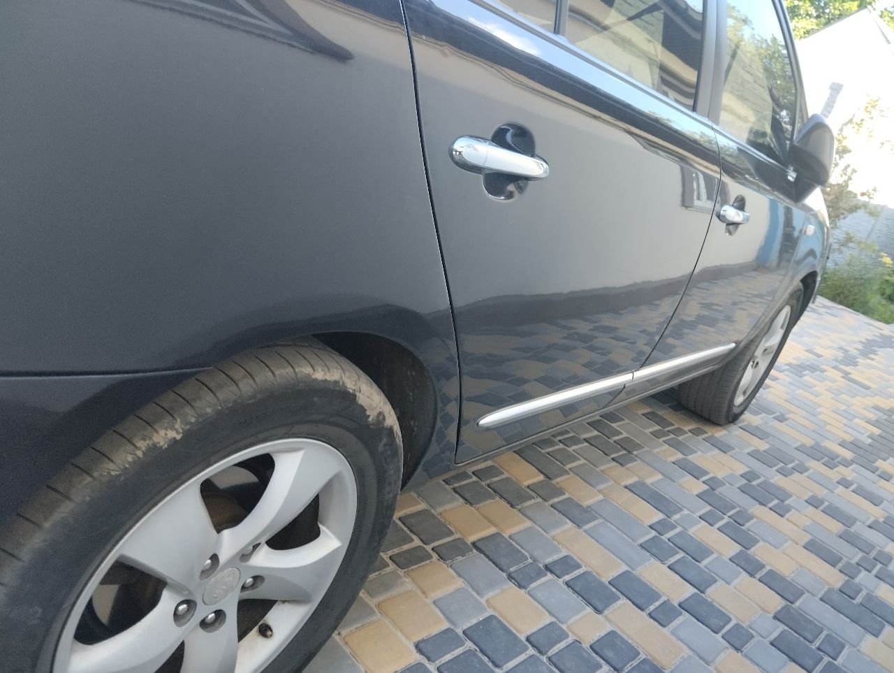 Kia Carens - фото 4