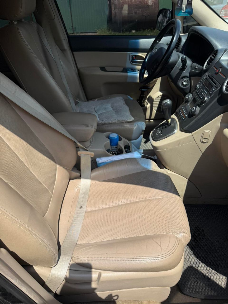 Kia Carens - фото 6