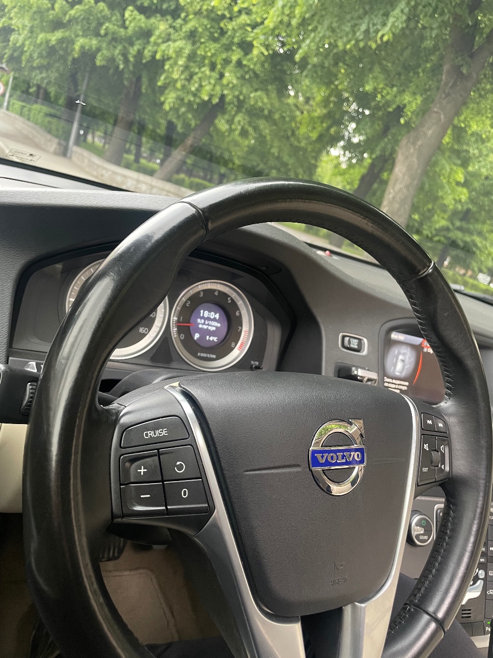 Volvo S60 - фото 9