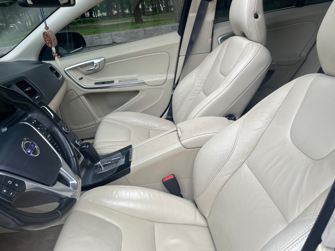 Volvo S60 - фото 12