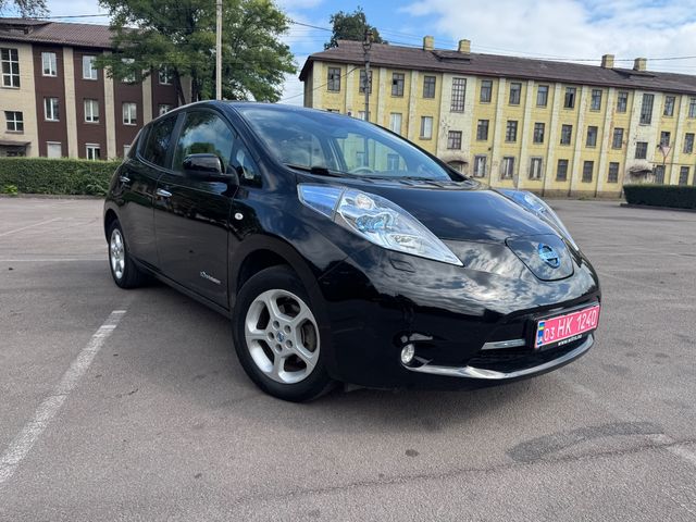 Nissan Leaf - фото 1