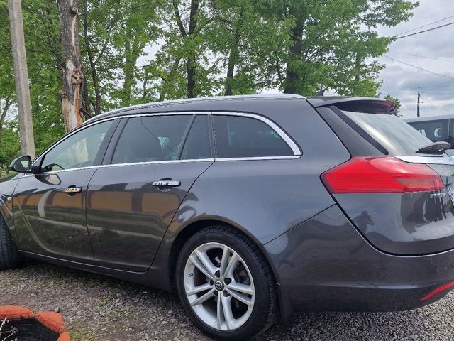 Opel Insignia - фото 2