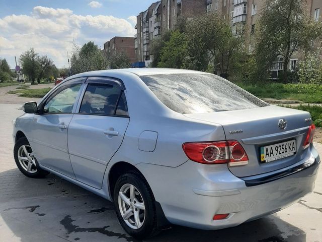 Toyota Corolla - зображення 3