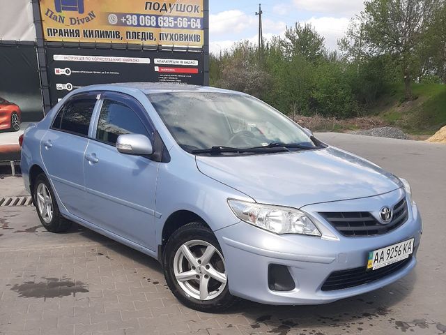 Toyota Corolla - зображення 1