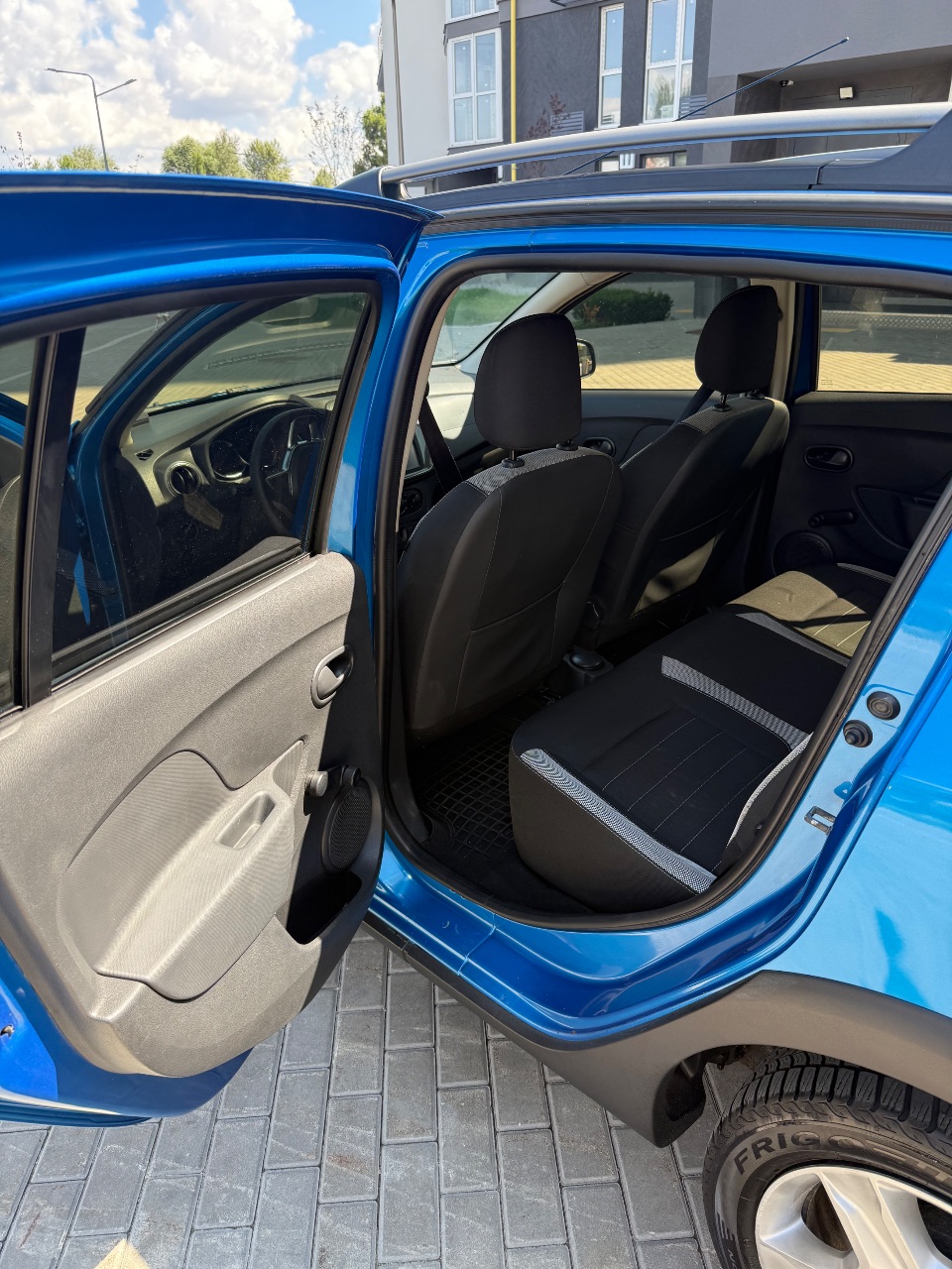 Renault Sandero - фото 15