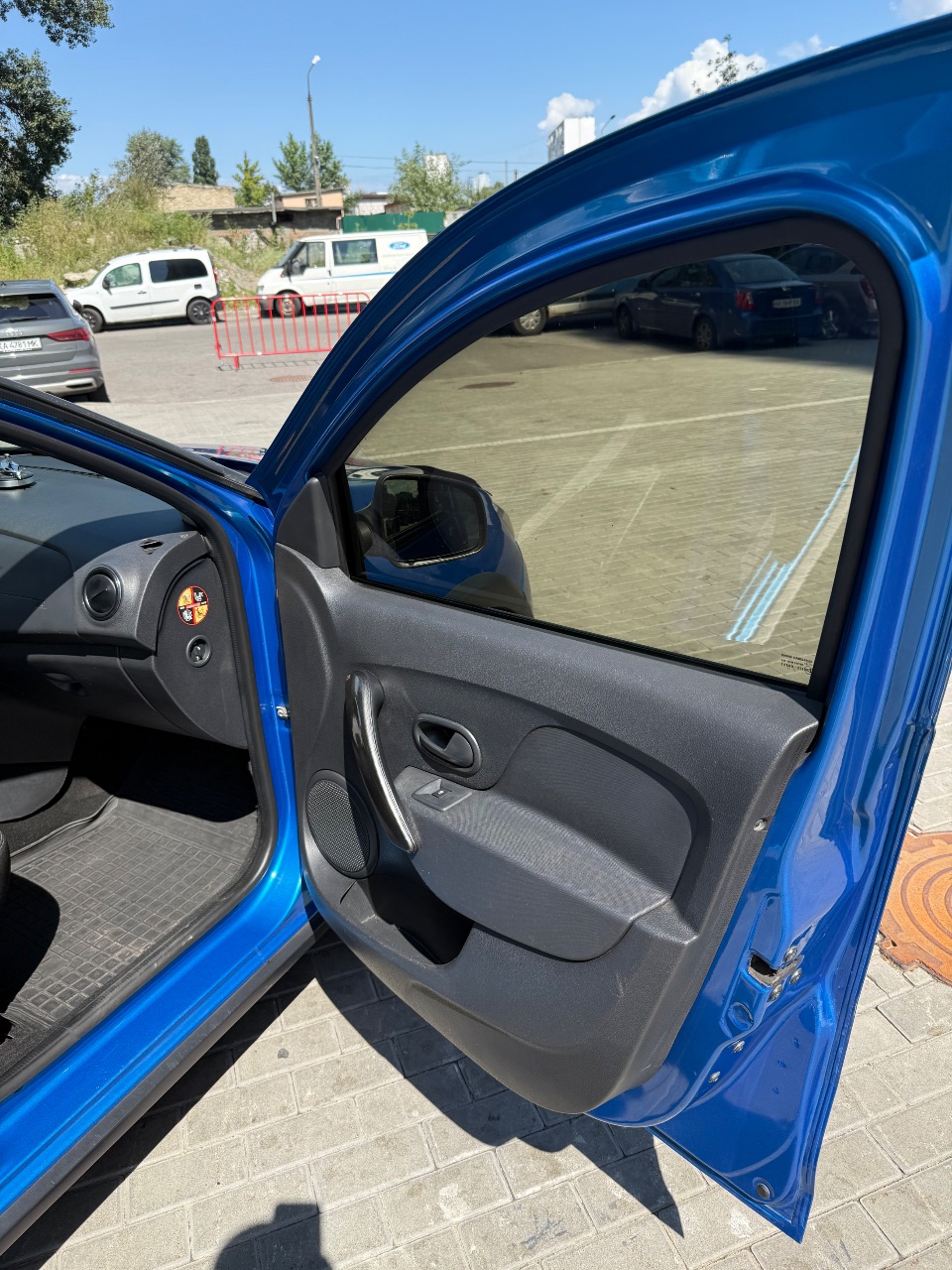 Renault Sandero - фото 13