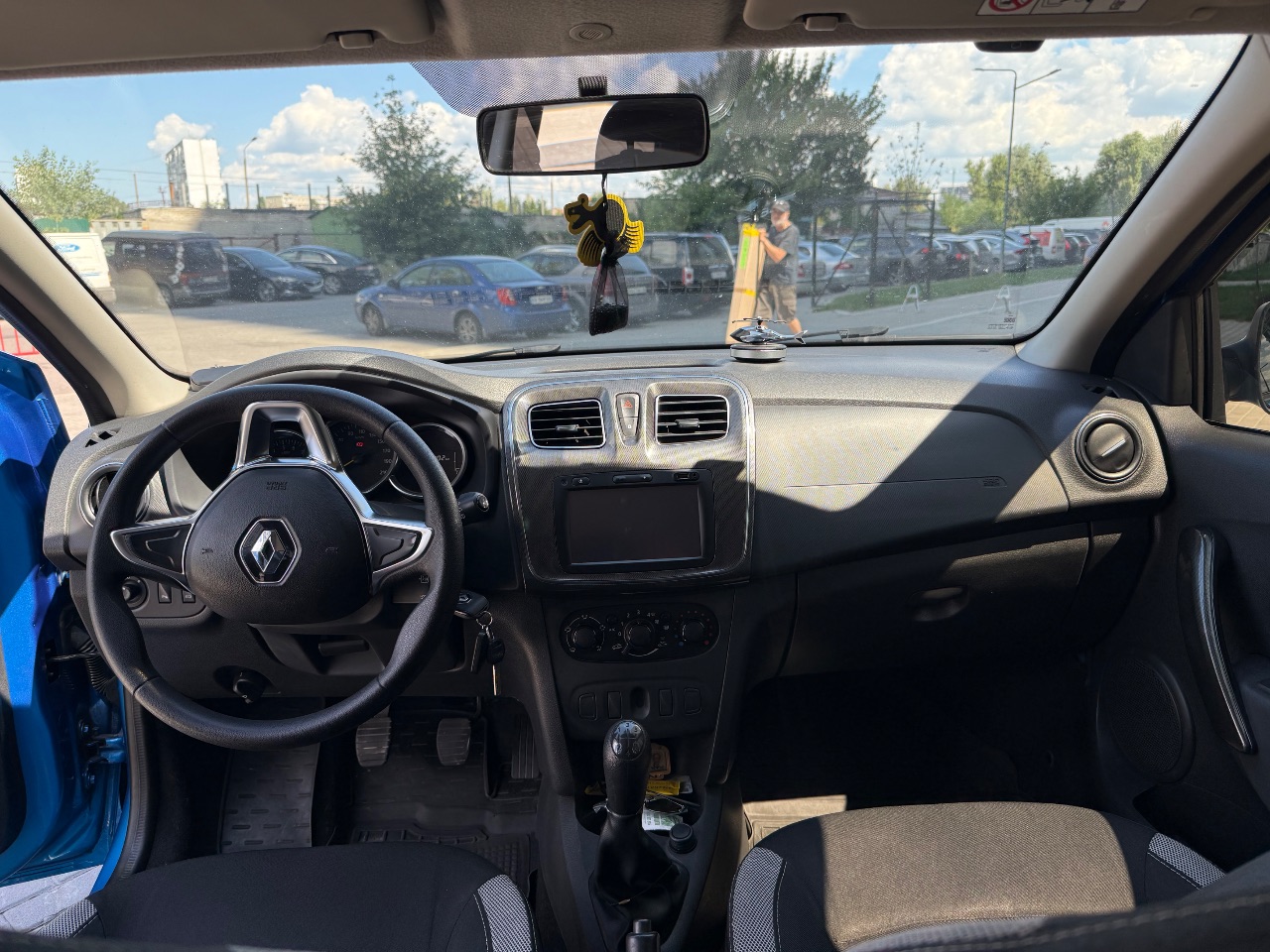 Renault Sandero - фото 9