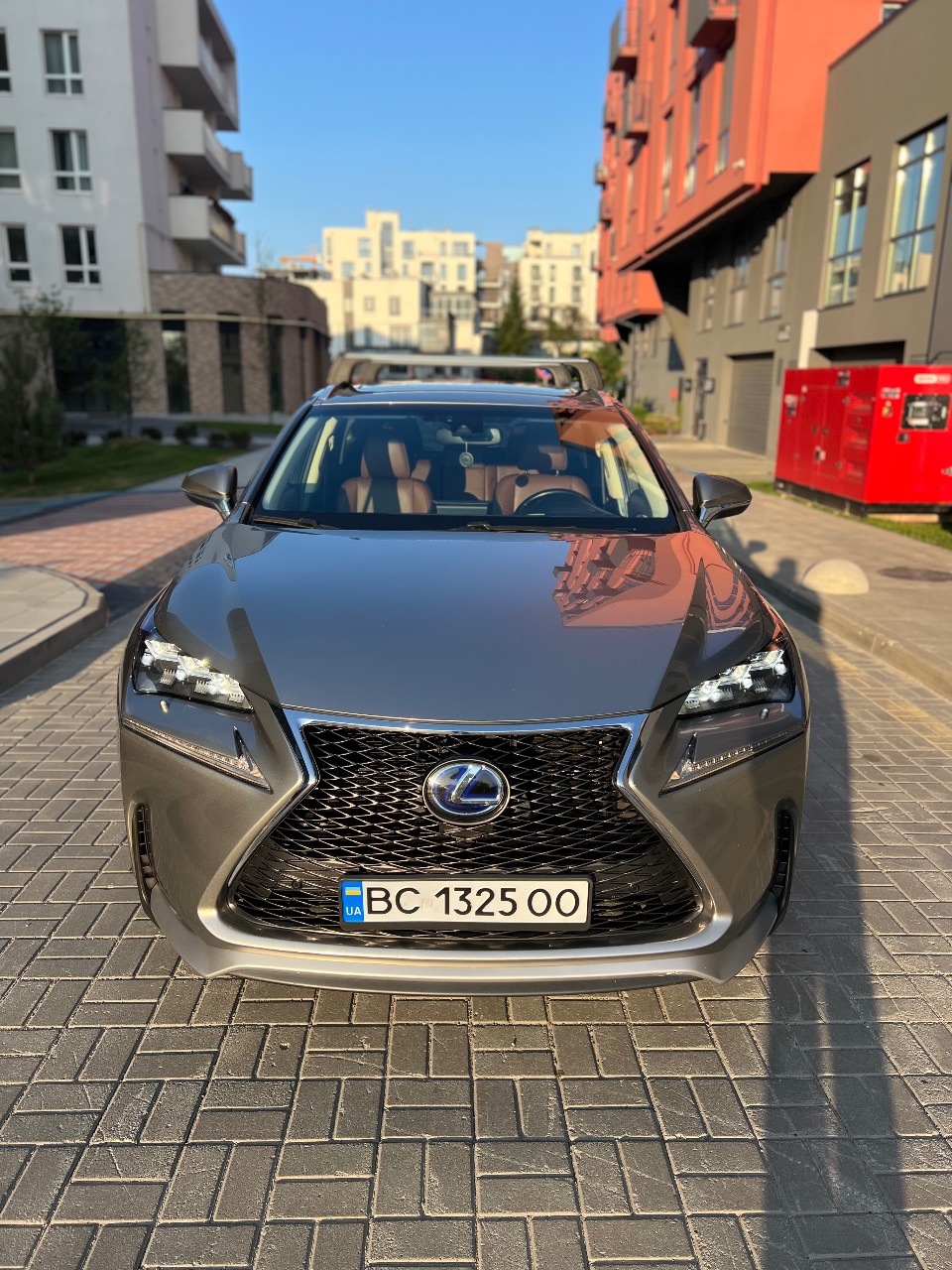 Lexus NX - фото 2