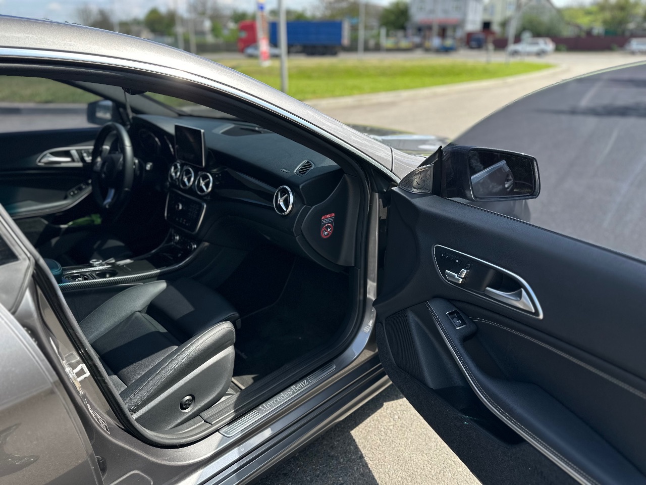 Mercedes-Benz CLA - фото 13