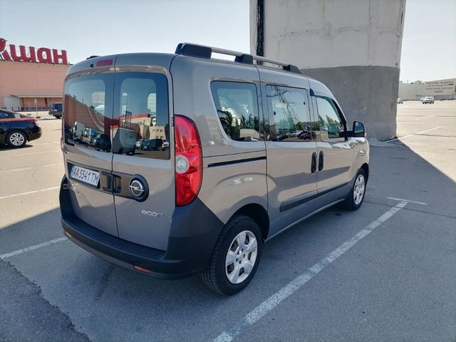 Opel Combo - фото 3
