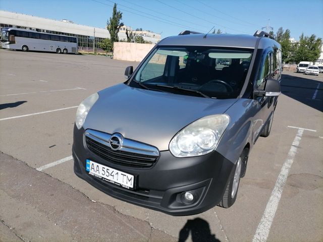 Opel Combo - фото 4