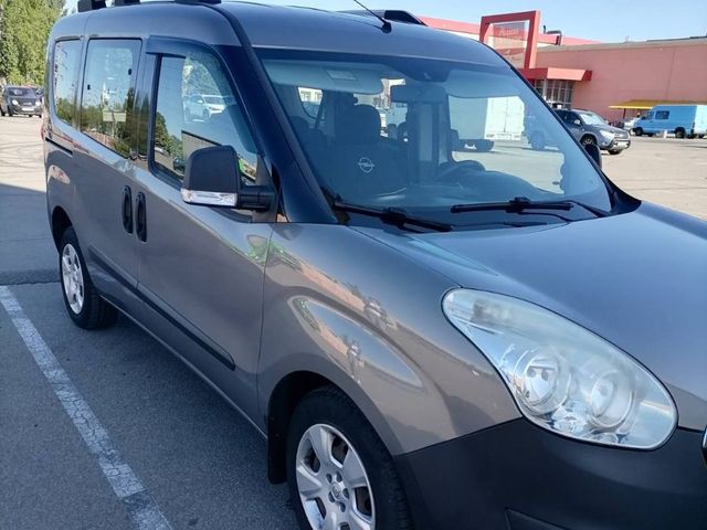 Opel Combo - фото 5