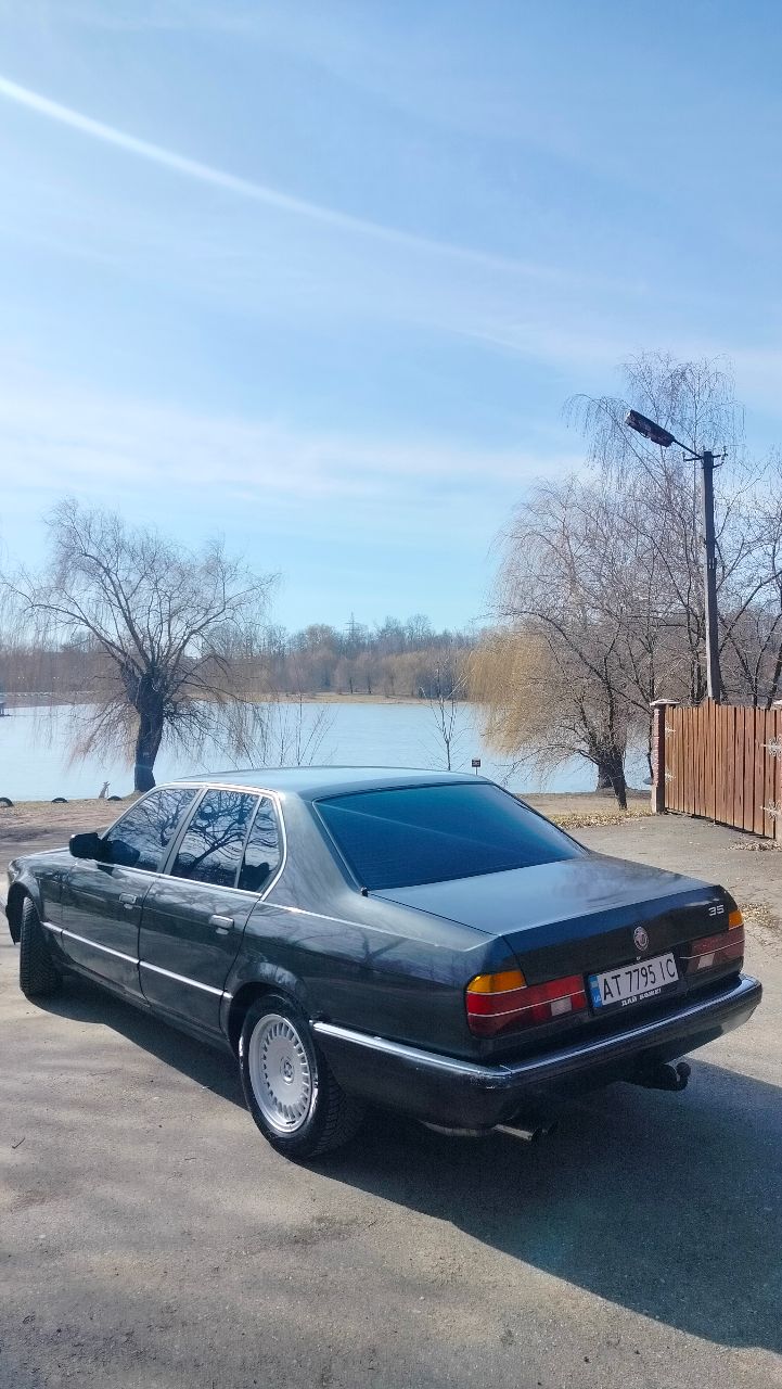 BMW 7 серії - фото 11