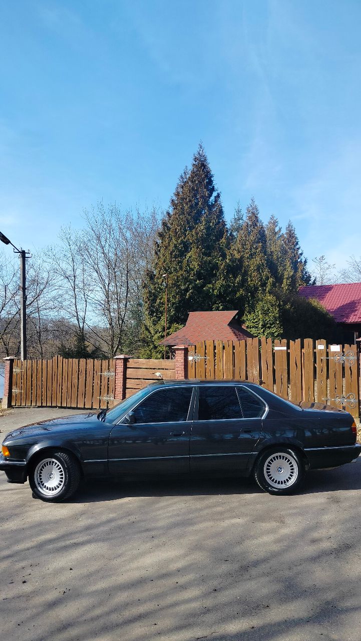 BMW 7 серії - фото 9